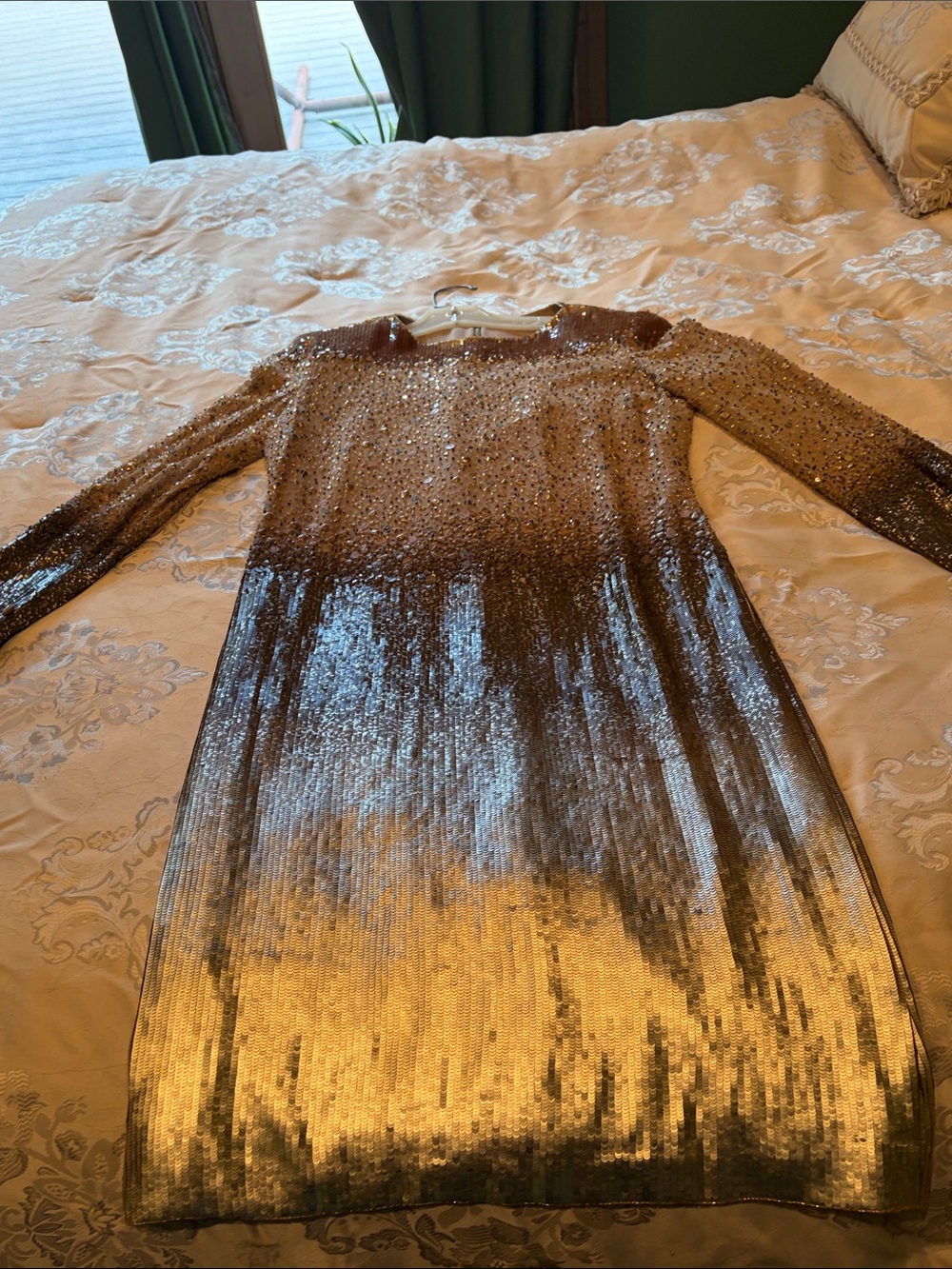 Sequin Ombre Long-Sleeve Cocktail Dress - Gold/tan